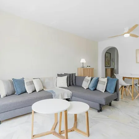 Piscina Y Vistas Espectaculares En Apartamento