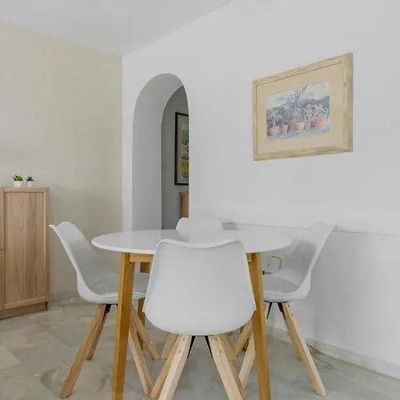 Piscina Y Vistas Espectaculares En * Torremolinos