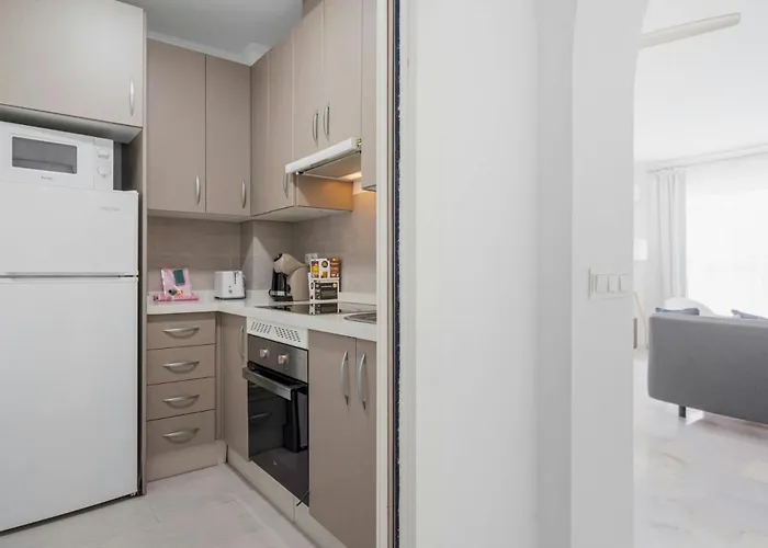 Piscina Y Vistas Espectaculares En * Torremolinos