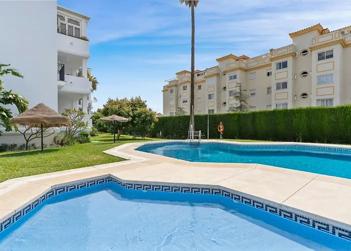 Piscina Y Vistas Espectaculares En