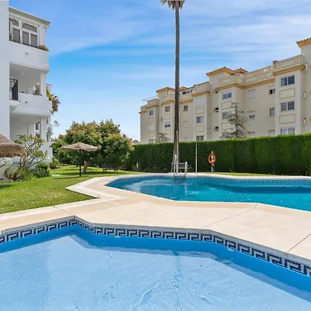 Piscina Y Vistas Espectaculares En